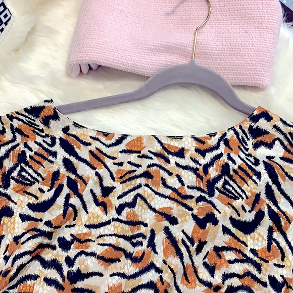 Really Beautiful Silky Short Sleeves Scoop Neck, Scoop Vented Dressy Blouse - Picture 6 of 11